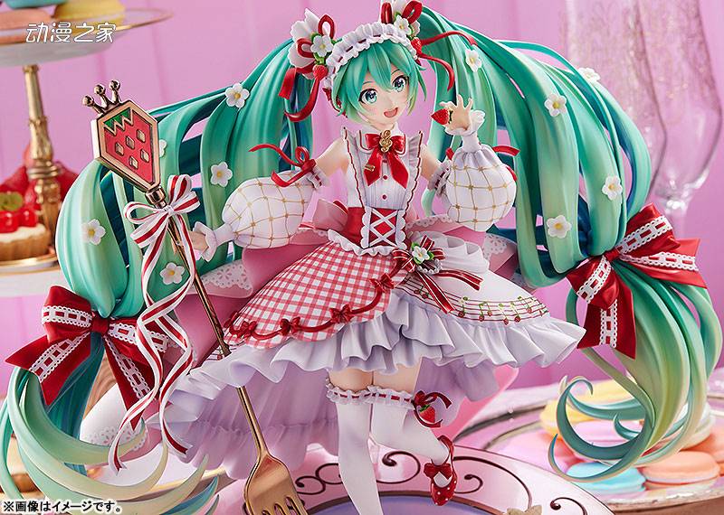 GSC《初音未来》15周年纪念版1/7比例手办开订插图3